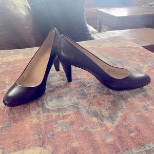 Calvin Klein navy blue pumps